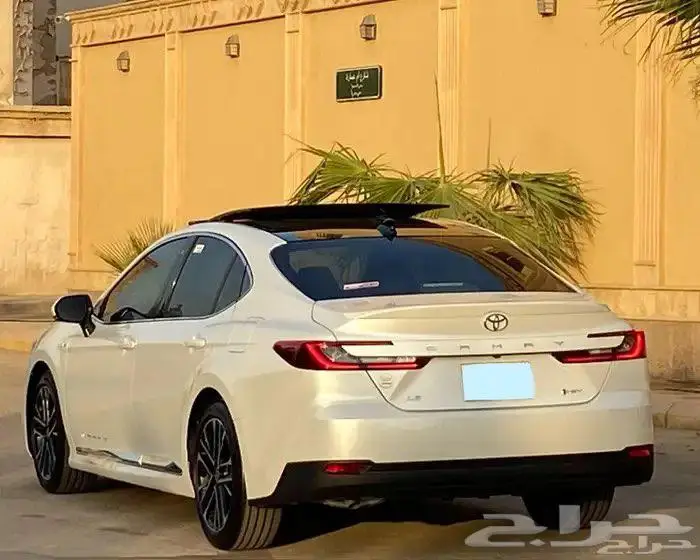 كامري 2025 فتحه بانورما هايبرد وبنزين 2