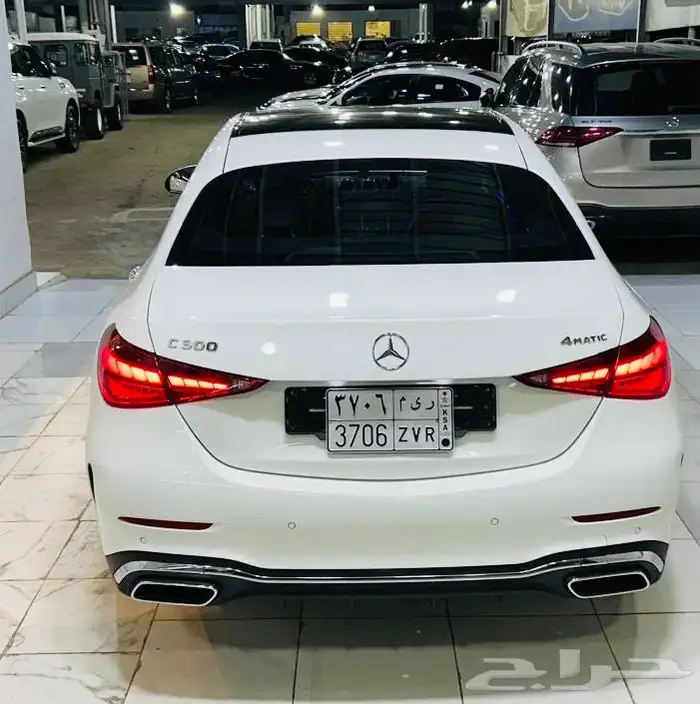 Mercedes C300 model 2023 مرسيدس 2