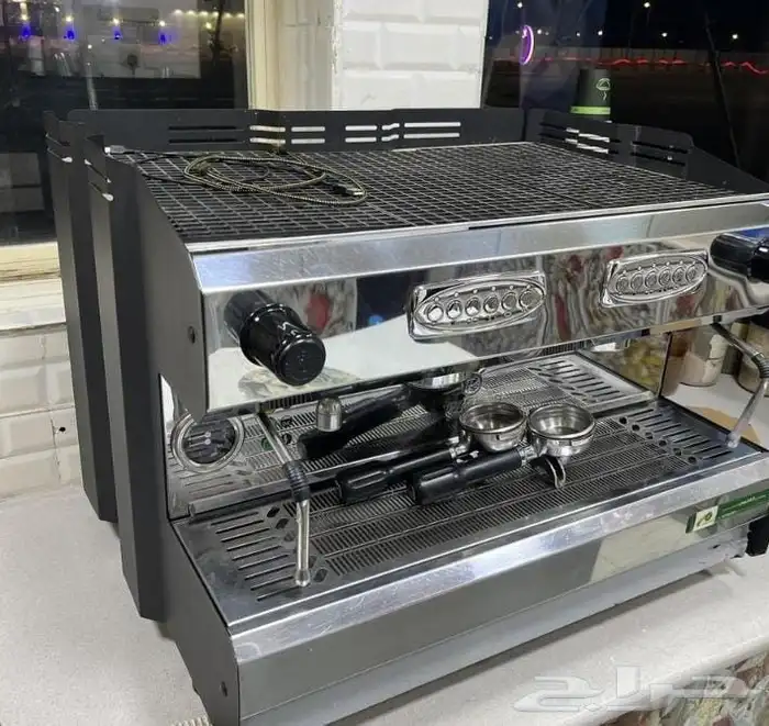 كوفي بجميع اغراضه للبيع السعر مغري 3