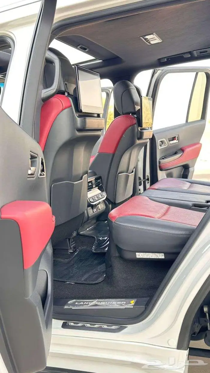 في اكس ار 2023 توين تيربو 18