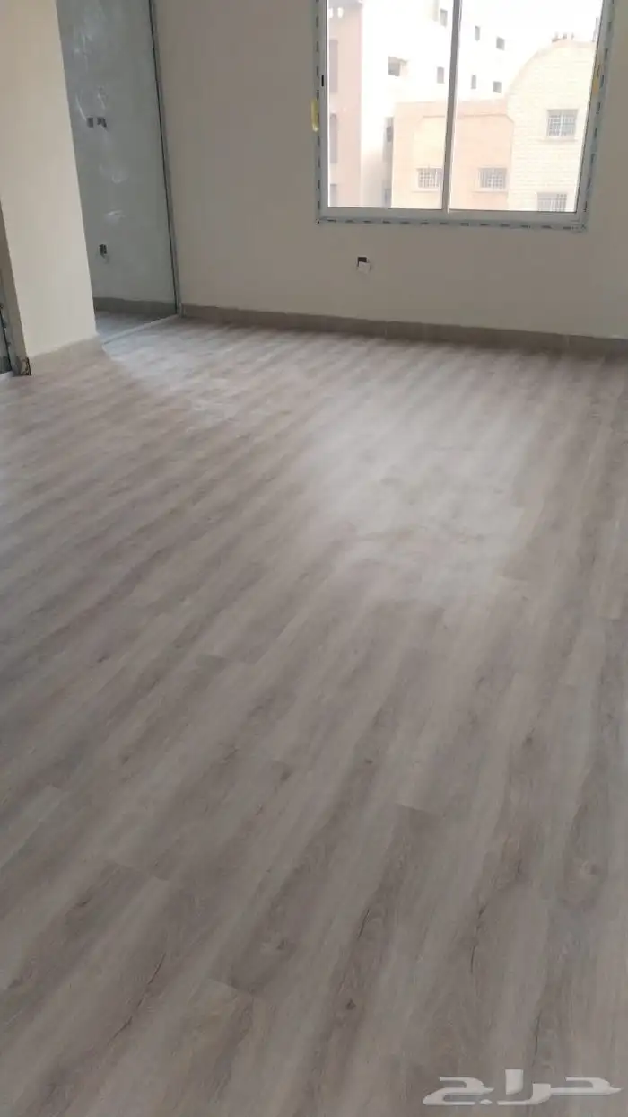 باركيه SPC مقاوم للماء عليه ضمان 10سنوات 13