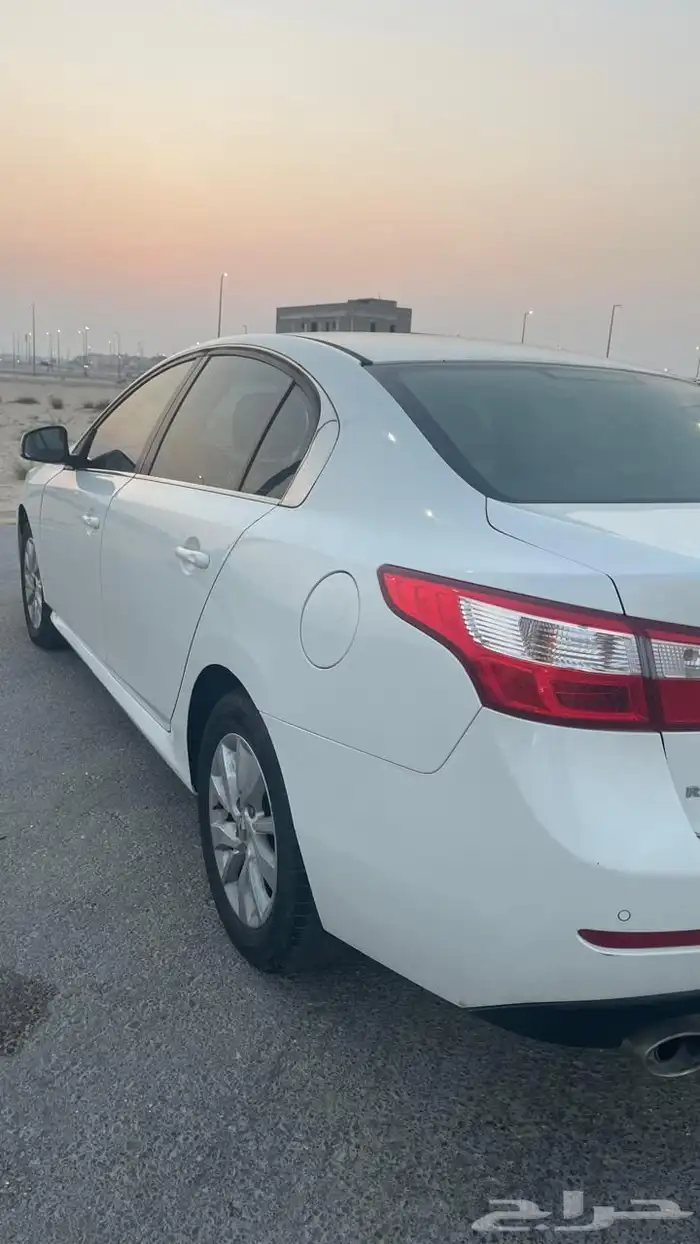 رينو سافران الموديل 2014 8