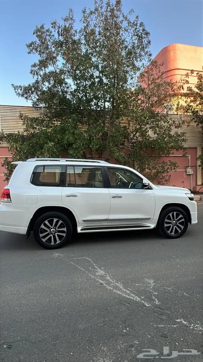 لاند كروزر 2019 تورنق 0