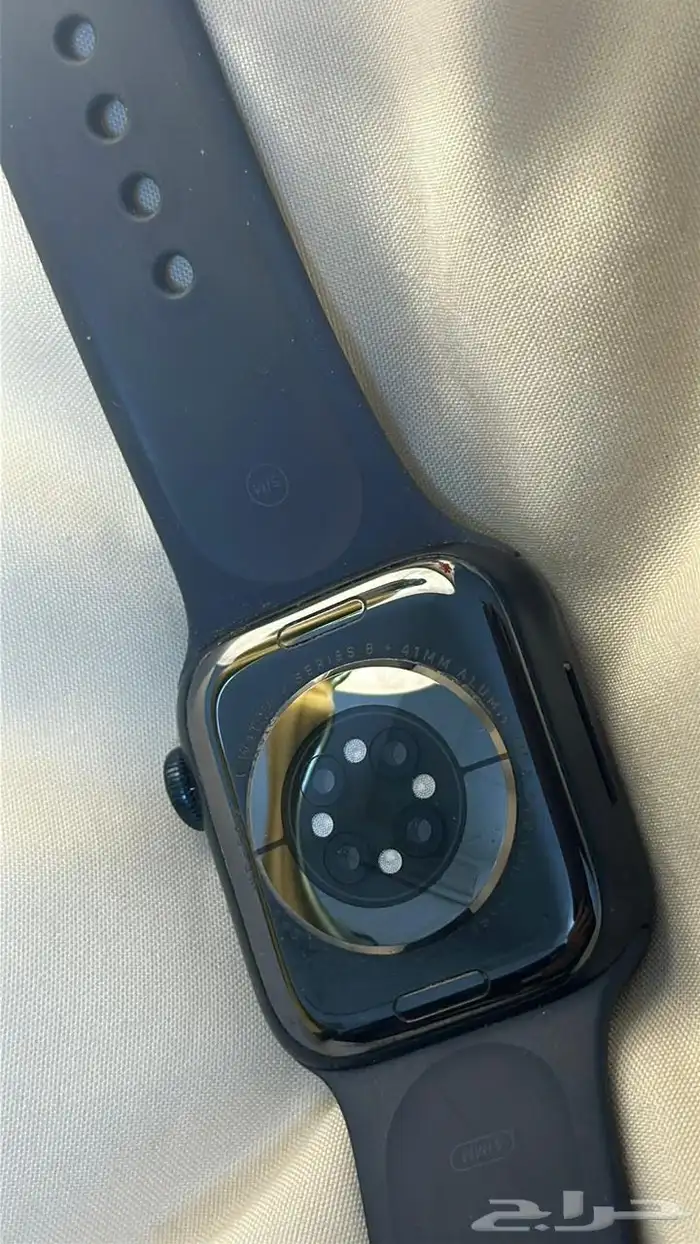 للبيع ساعه ابل 4