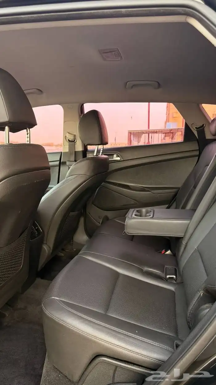 توسان 2020 ( ديزل ) بحالة الوكالة 10