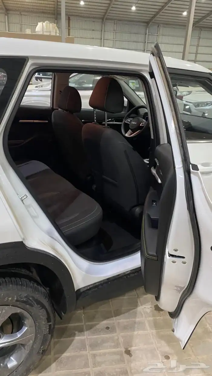 كيا سيلتوس 2025 ( استاندر مطور ) ( بنزين ) 1.5L 15