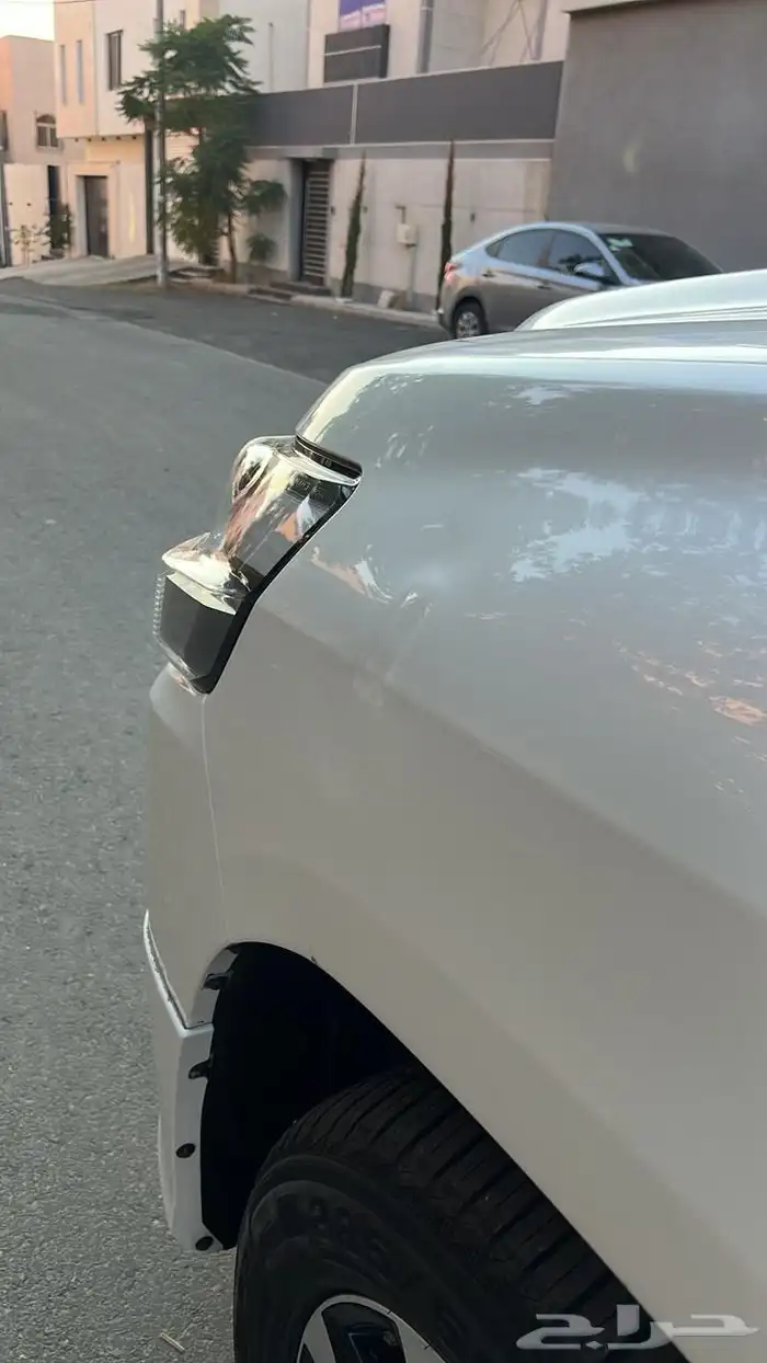 لاند كروزر 2019 تورنق 8