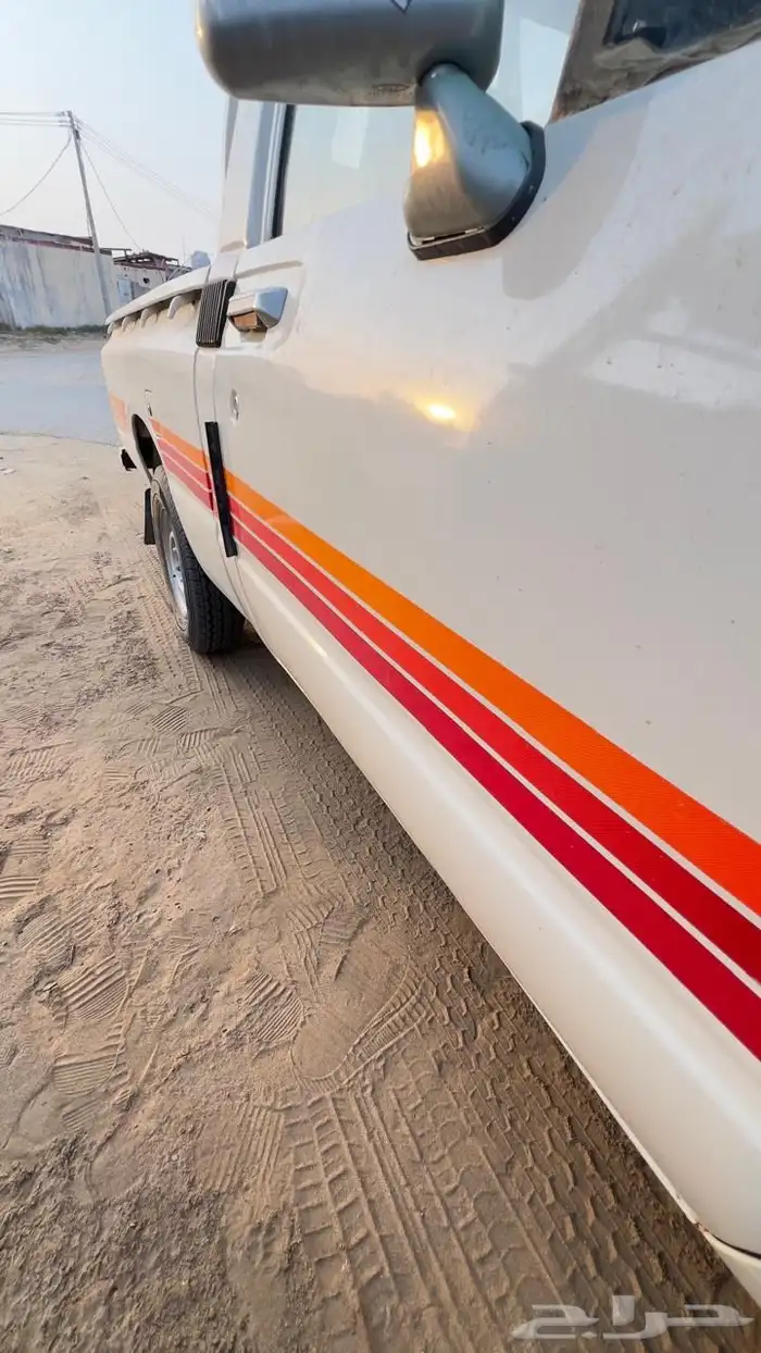 بيع هايلوكس مديل 1983 3