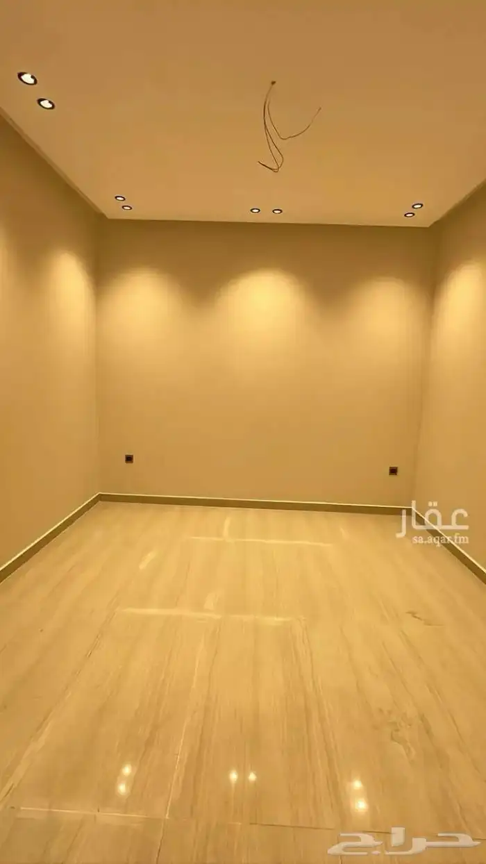 للبيع شقه دوبلكس 6 غرف حي احد 71 مودرن 9