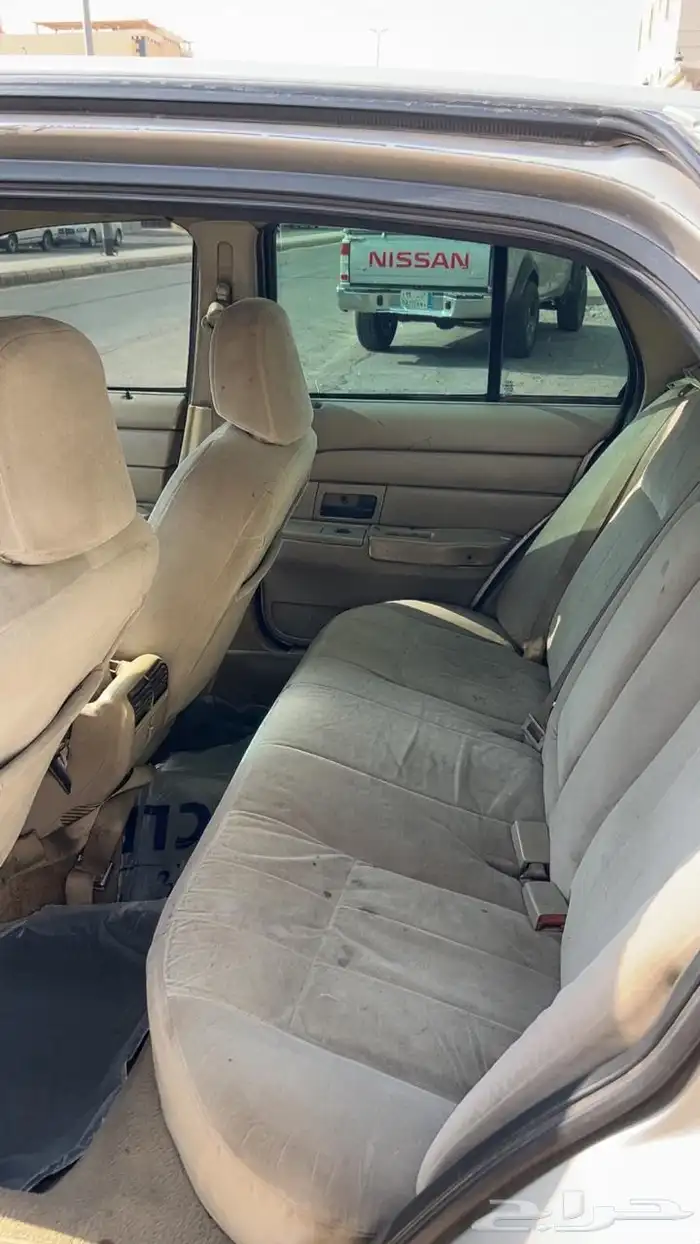 فورد فكتوريا 2006 2