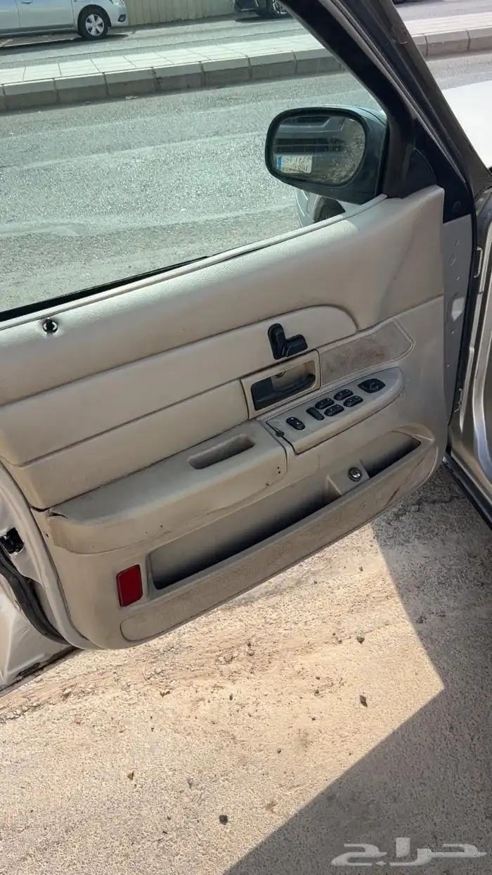 فورد فكتوريا 2006 3