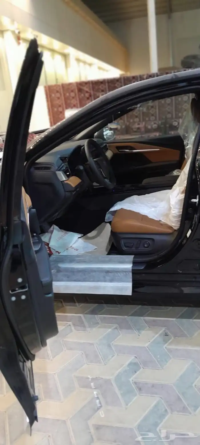 اقل سعر 111000 استندر سعودي تيتانيوم 8