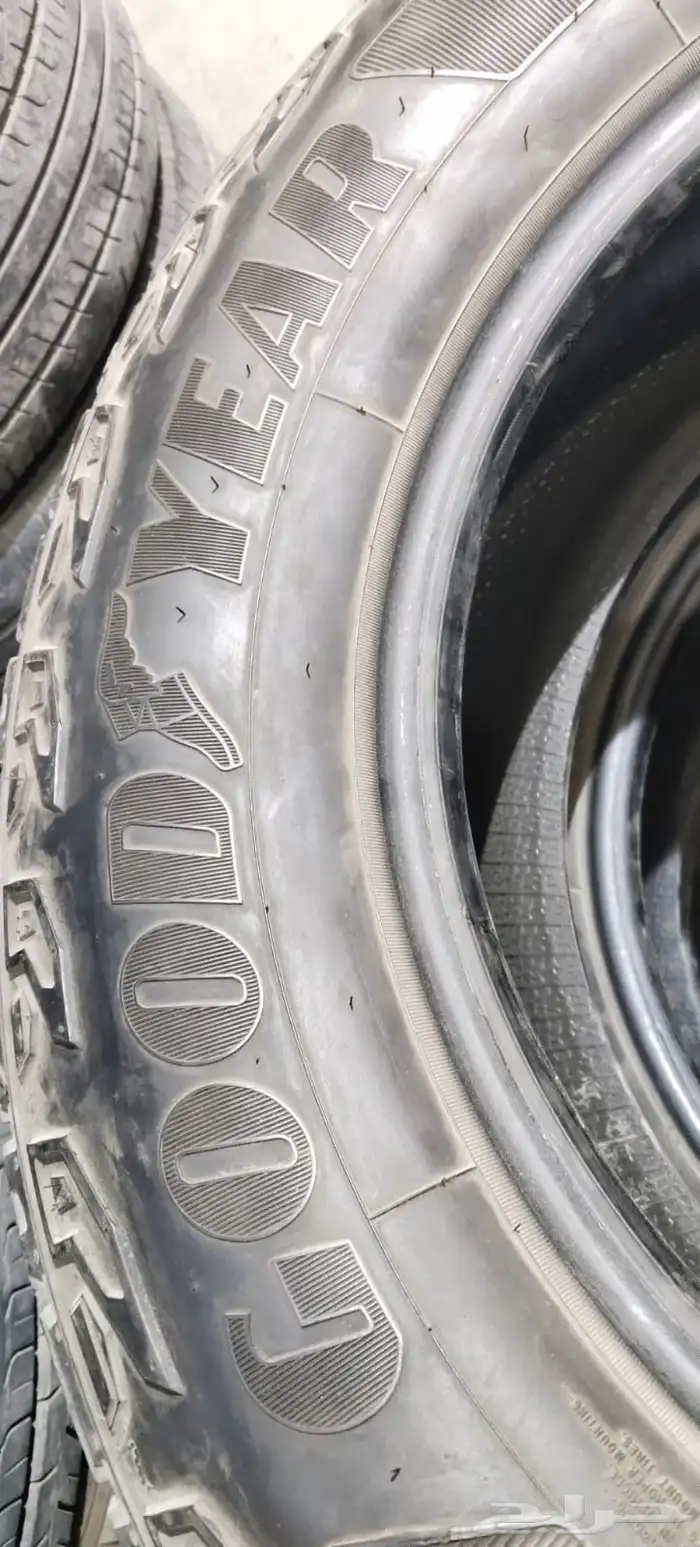 كفرات اكس بلاور اسيزو برادو 255 65 18 نضيف كرت اخت الجديده 0