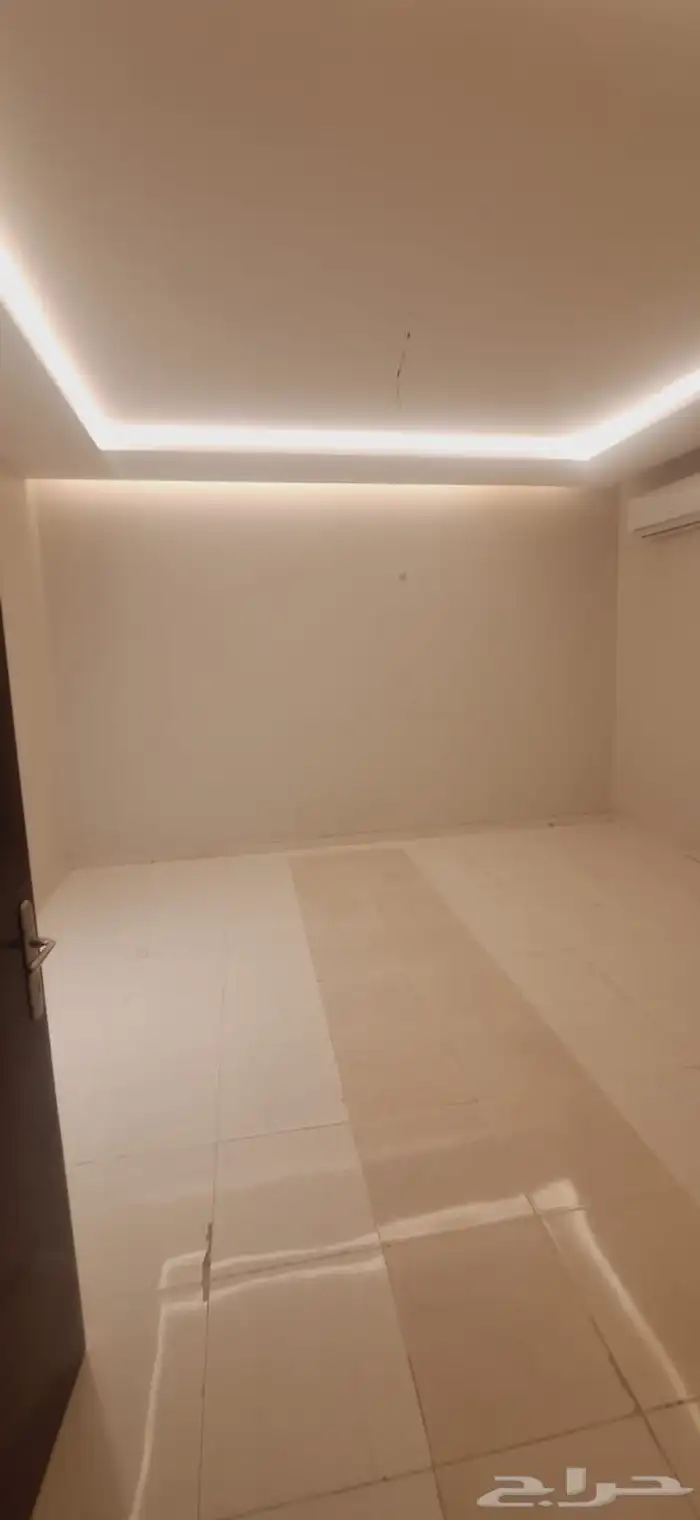 شقة للإيجار حي الجنادرية 9