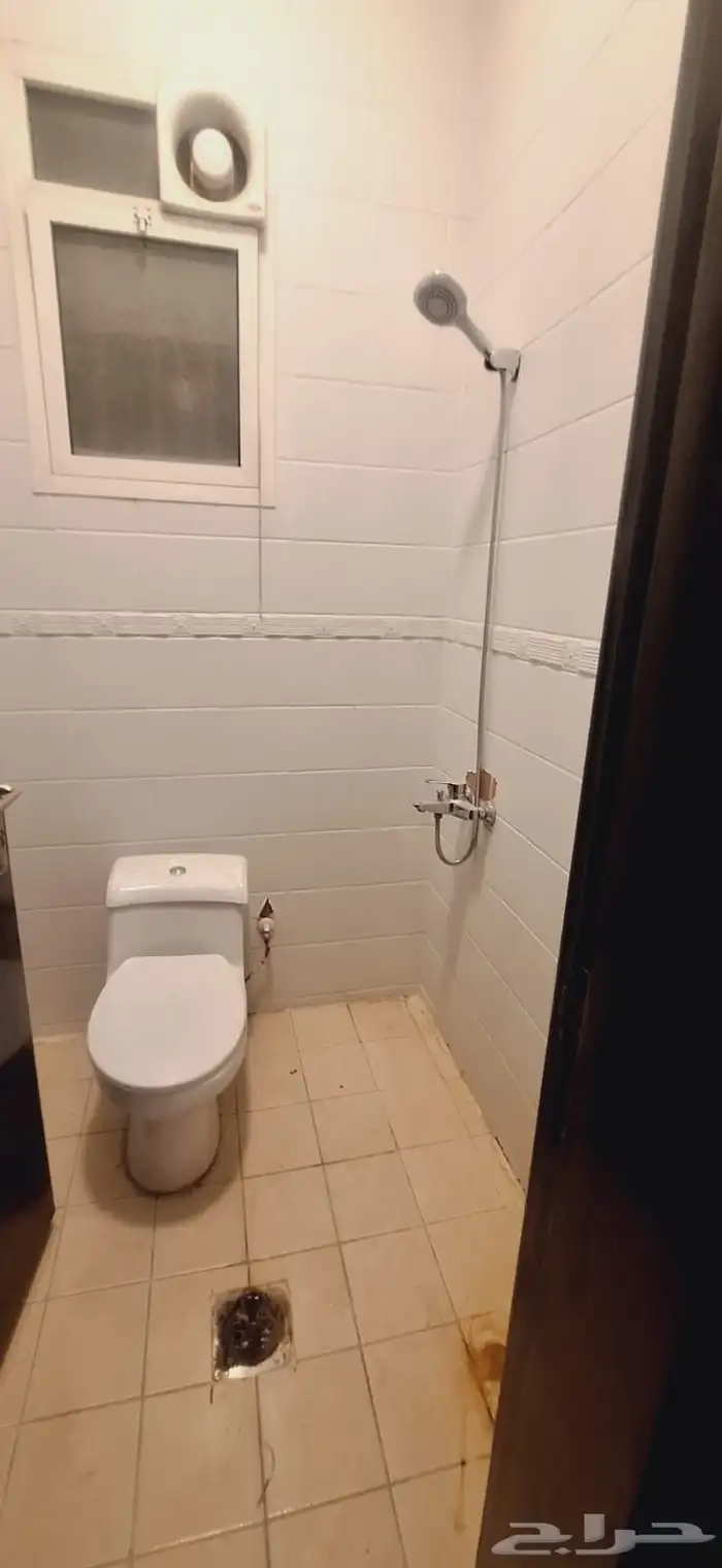 شقه للايجار حي المونسيه 7