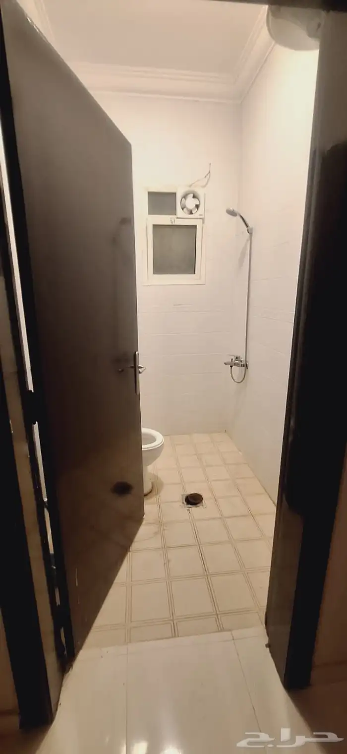 شقه للايجار حي المونسيه 3