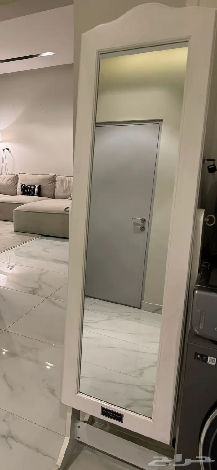 مرايه ودولاب اكسسوارات 0