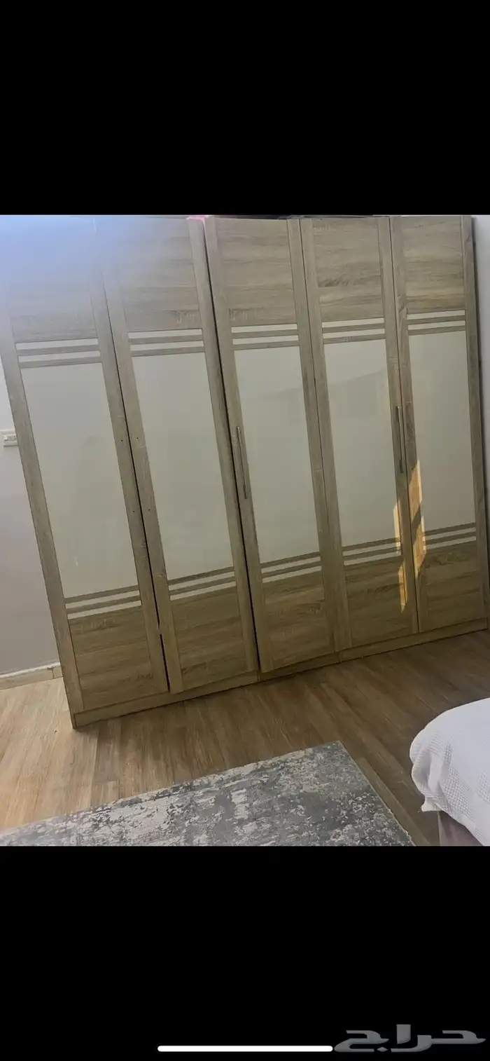 سرير مع مرتبة ودولاب واثنين كومودينا 0