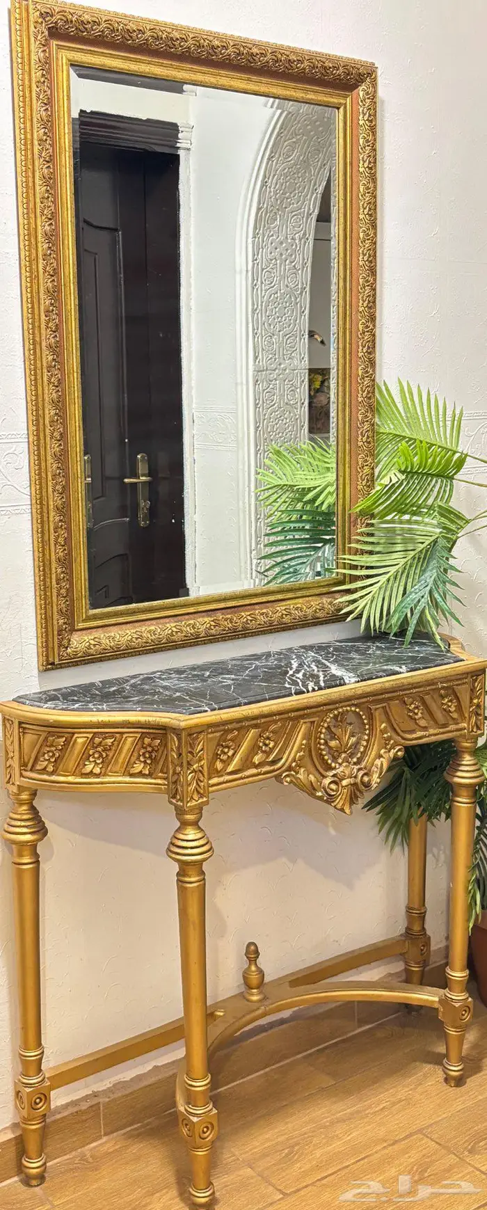 مدخل مرايا هوم سنتر وطاولة 0