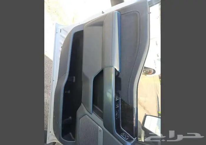 2023 Ford F-150 LARIAT Crew Cab Short Bed 7