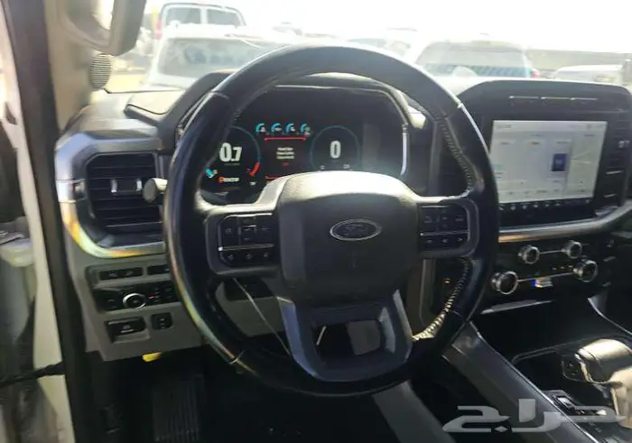 2023 Ford F-150 LARIAT Crew Cab Short Bed 6