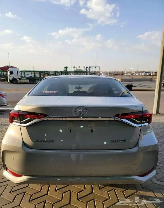 تويوتا كورولا 2025 جميع الفئات و الالوان اصفار 4