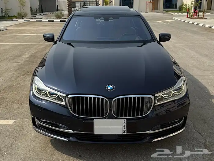 بي ام دبليو الفئة السابعه فل كامل 4