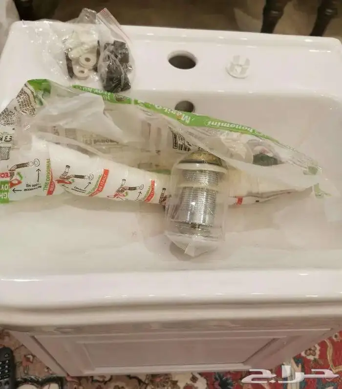 جديد بالكرتون. حوض صغير بقاعدة المونيوم 2