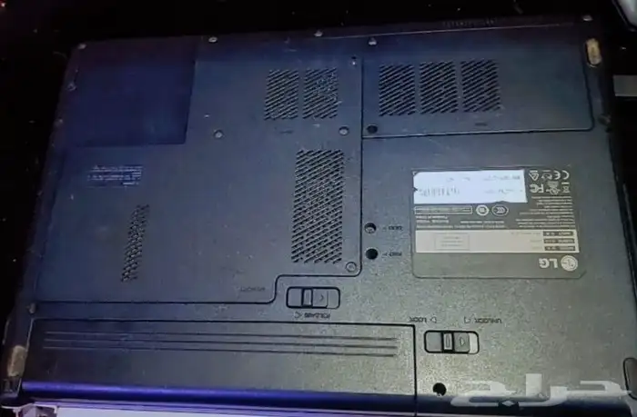 اعرض لكم لابتوب LG مافيه اي شي بس فيه ملاحضه فرمته وفصل النت 1