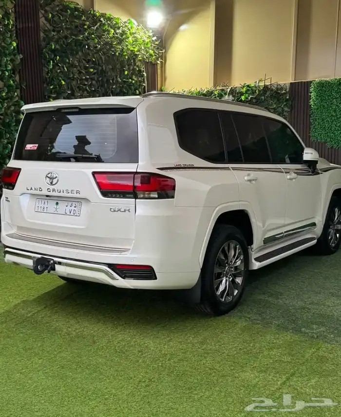 لاندكروزر 4