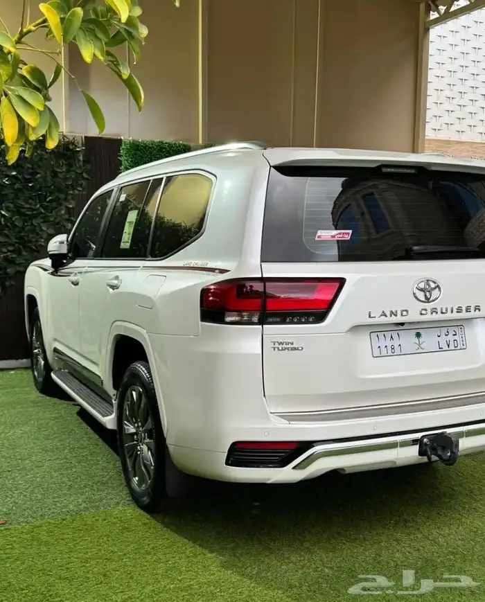 لاندكروزر 6