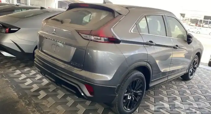 ميتسوبيشي اكلبس كروس 2025 فل 2