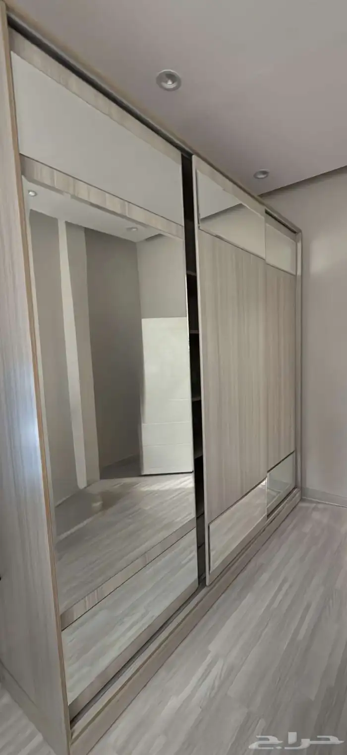 دولاب كبير 0