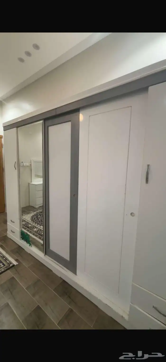 دولاب وتسريحه للبيع 0