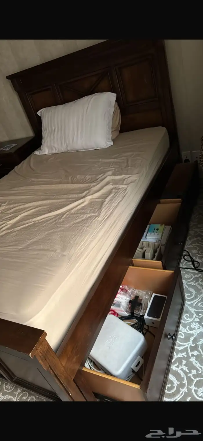 سرير وتخزين 0