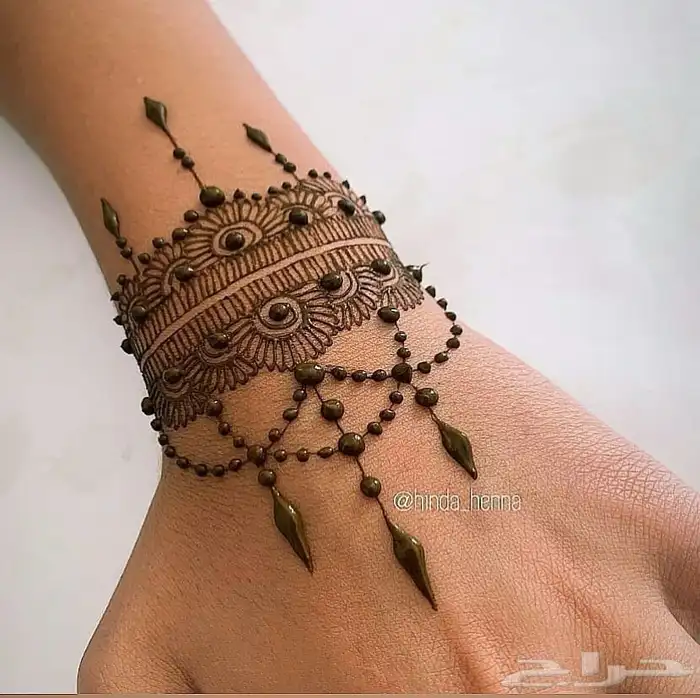 نقش حنة وتاتو اسود بصبغة 17