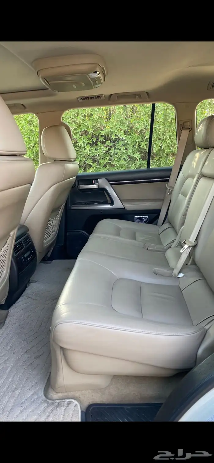 لاندكروزر في اكس ار 2011 5.7 سعودي 12