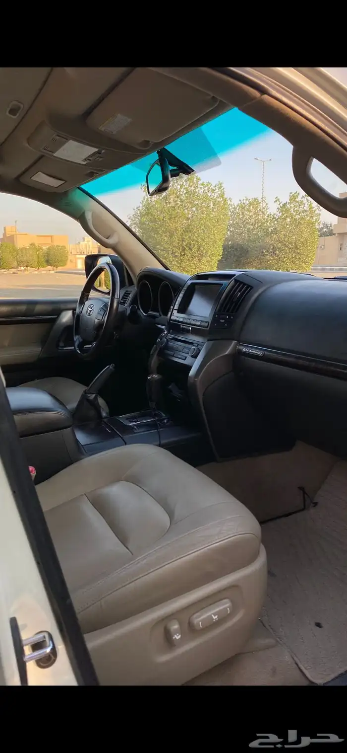 لاندكروزر في اكس ار 2011 5.7 سعودي 11