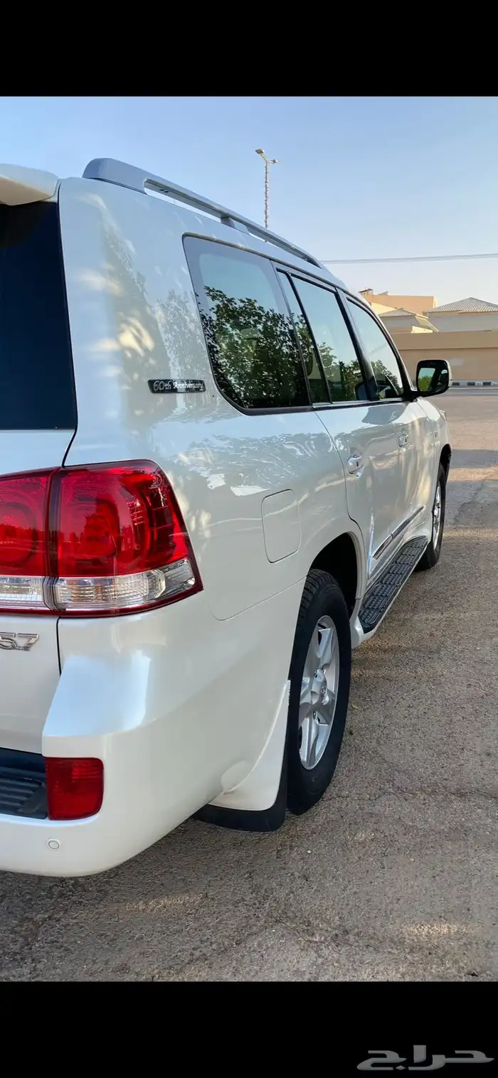 لاندكروزر في اكس ار 2011 5.7 سعودي 3