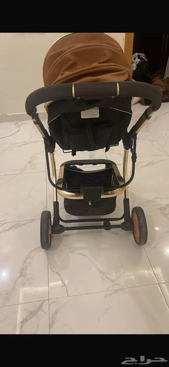 سرير اطفال و كرسي طعام و عريبة اطفال 7