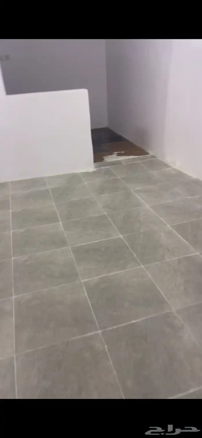 مستودع تخزين صغير او سكن الموقع ام الجود 3