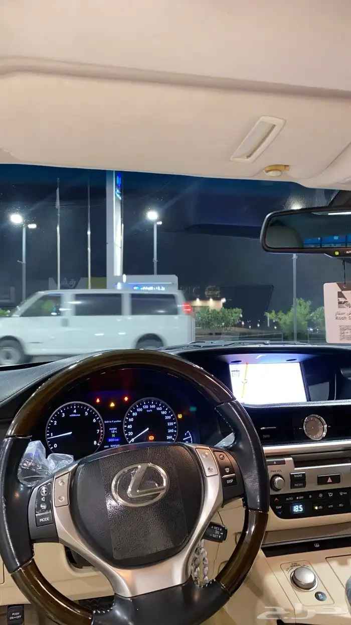 البيع لكزس ES 350 المديل 2013 الموتر على شرط 11