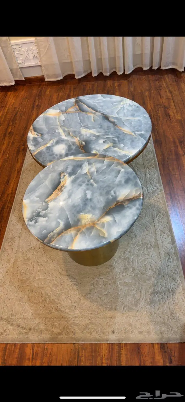 طاوله من السرايا 1