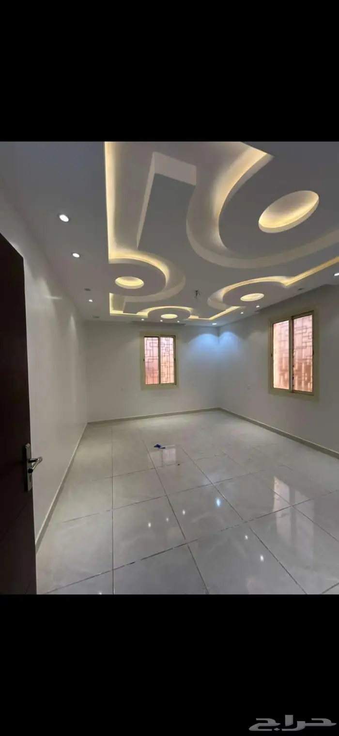 فيلا للايجار حي الرياض 5