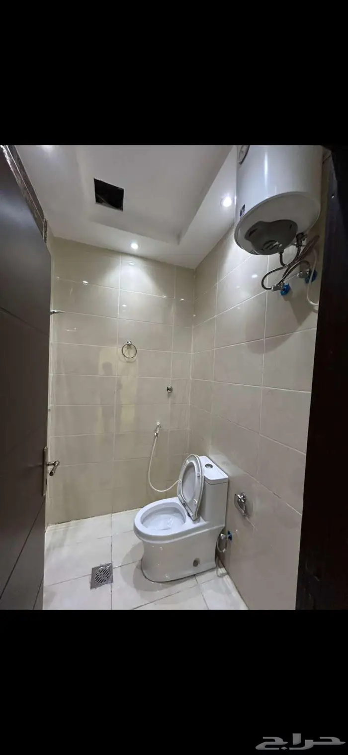 فيلا للايجار حي الرياض 4