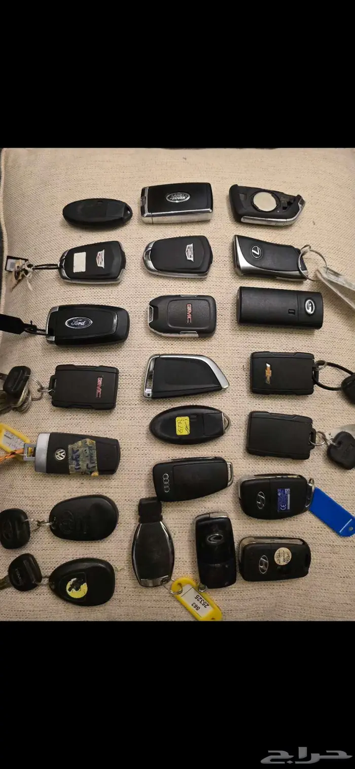 مفاتيح سيارات متنوعه لكزس تويوتا بي إم مرسيدس نيسان جمس 1