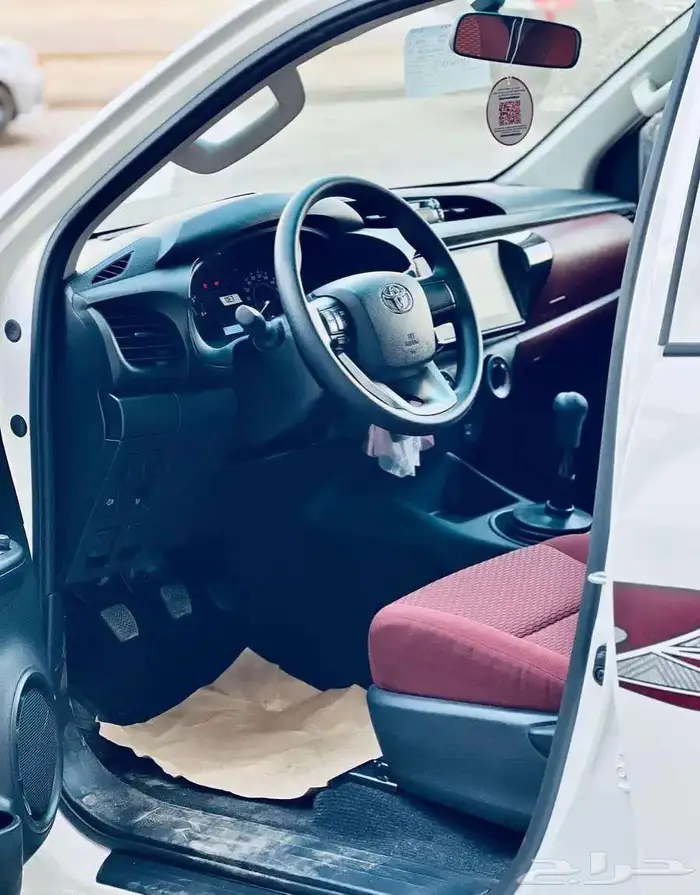 تويوتا هايلوكس غمارتين دبل سلق ديزل 2025 اصفار سعودي 4