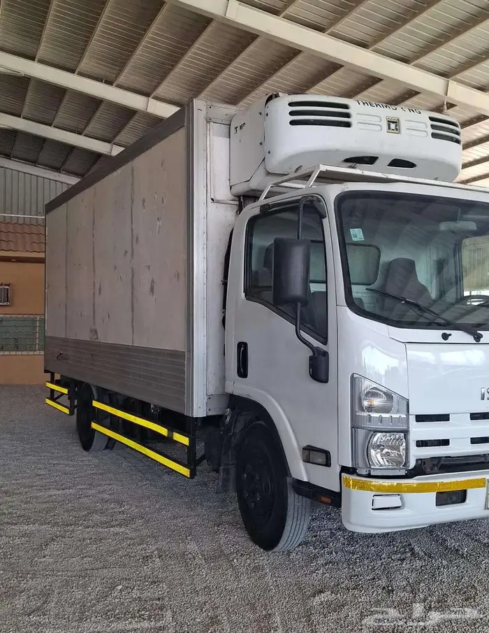 ايسوزو دينا ثلاجه قير عادي 2013 2