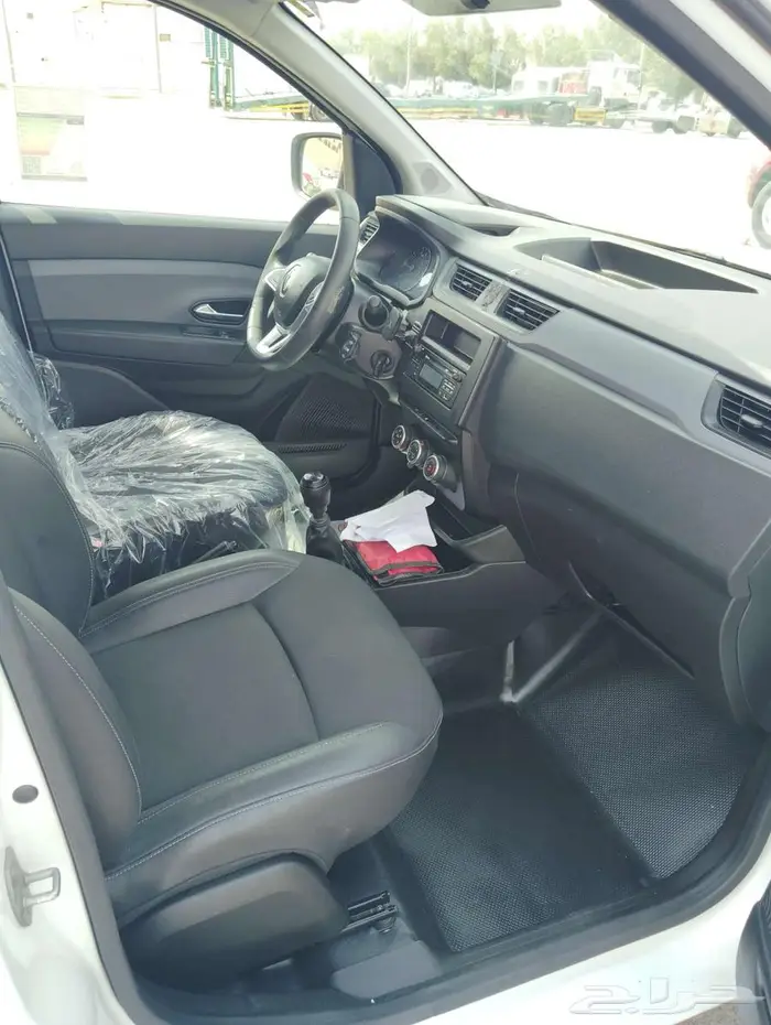 فان رينو اكسبرس 5