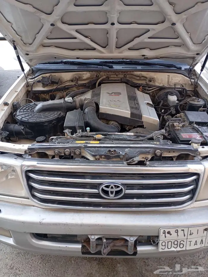 تويوتا في اكس ار 8